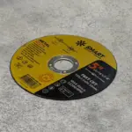 Диск за рязане на неръждаема стомана и метал T41, 125mm x 1.6mm x 22.23mm – плосък диск - Image 2