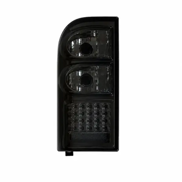 lampa-stop-stanga-led-off-road-pentru-nissan-patrol-y61-1713__w800_h800_c