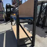 Индустриална работна маса с панел от шперплат L2000 x D600 x H1000/1500 мм – 1000 кг/ниво, СИВО И СИНЬО - Image 3