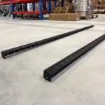 Стойка за професионален стелаж – 2000 × 400 мм, профил 50×35×0,7 мм, със система за закрепване с болтове – 100 кг/ниво - Image 3