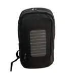 Черна раница със слънчев панел, USB порт и кабел. - Image 2