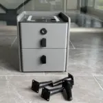 Тънко интелигентно нощно шкафче с безжично зареждане, LED осветление, Bluetooth високоговорител, USB и Type-C порт и система за пръстов отпечатък – антрацитносив цвят, 2 чекмеджета, модерен дизайн от стъкло и дърво - Image 6