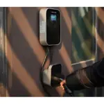 Трифазна EV зарядна станция 22 kW, 32A с RFID, LCD дисплей и Type 2 контакт - Image 2