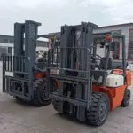 Дизелов мотокар с автоматична скоростна кутия, 3500 кг, височина на повдигане от 3 м до 6 м, странично преместване наляво-дясно - Image 3