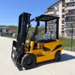 Електрически мотокар NM2, 2 тона – височина на повдигане 4,5 м - Image 2
