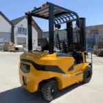 Електрически мотокар NM2, 2 тона – височина на повдигане 4,5 м - Image 4